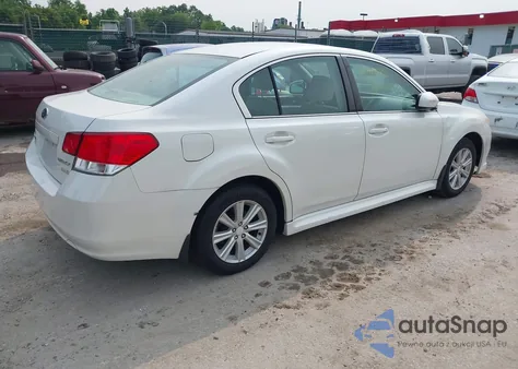 2011 Subaru Legacy 2.5I Premium из США, поврежденный, VIN 4S3BMBC67B3249857